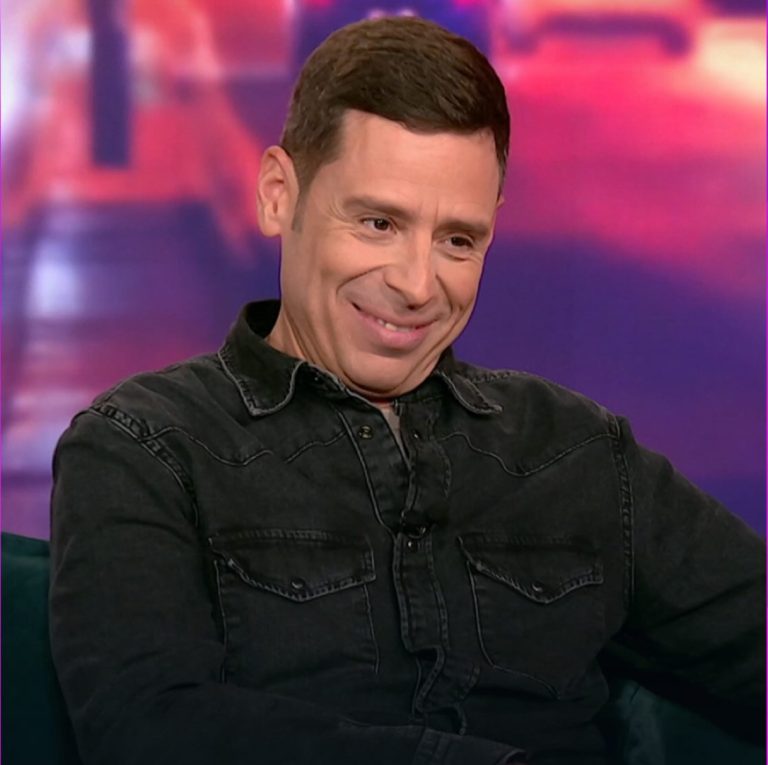 Γιάννης Σαρακατσάνης