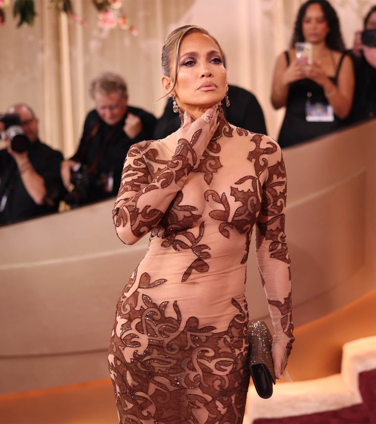 H Jennifer Lopez στο Κόκκινο Χαλί στα 2026 Golden Globes (83η ετήσια τελετή) στο ξενοδοχείο Beverly Hilton στις 11 Ιανουαρίου 2026.