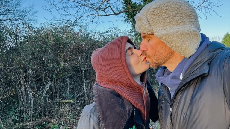 H Lily Collins και ο άνδρας της Charlie McDowell