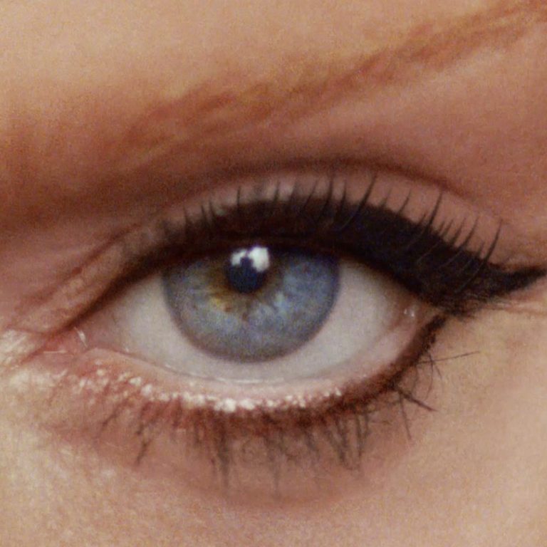 Το μάτι της Madonna από την καμπάνια των Dolce & Gabbana για το The One