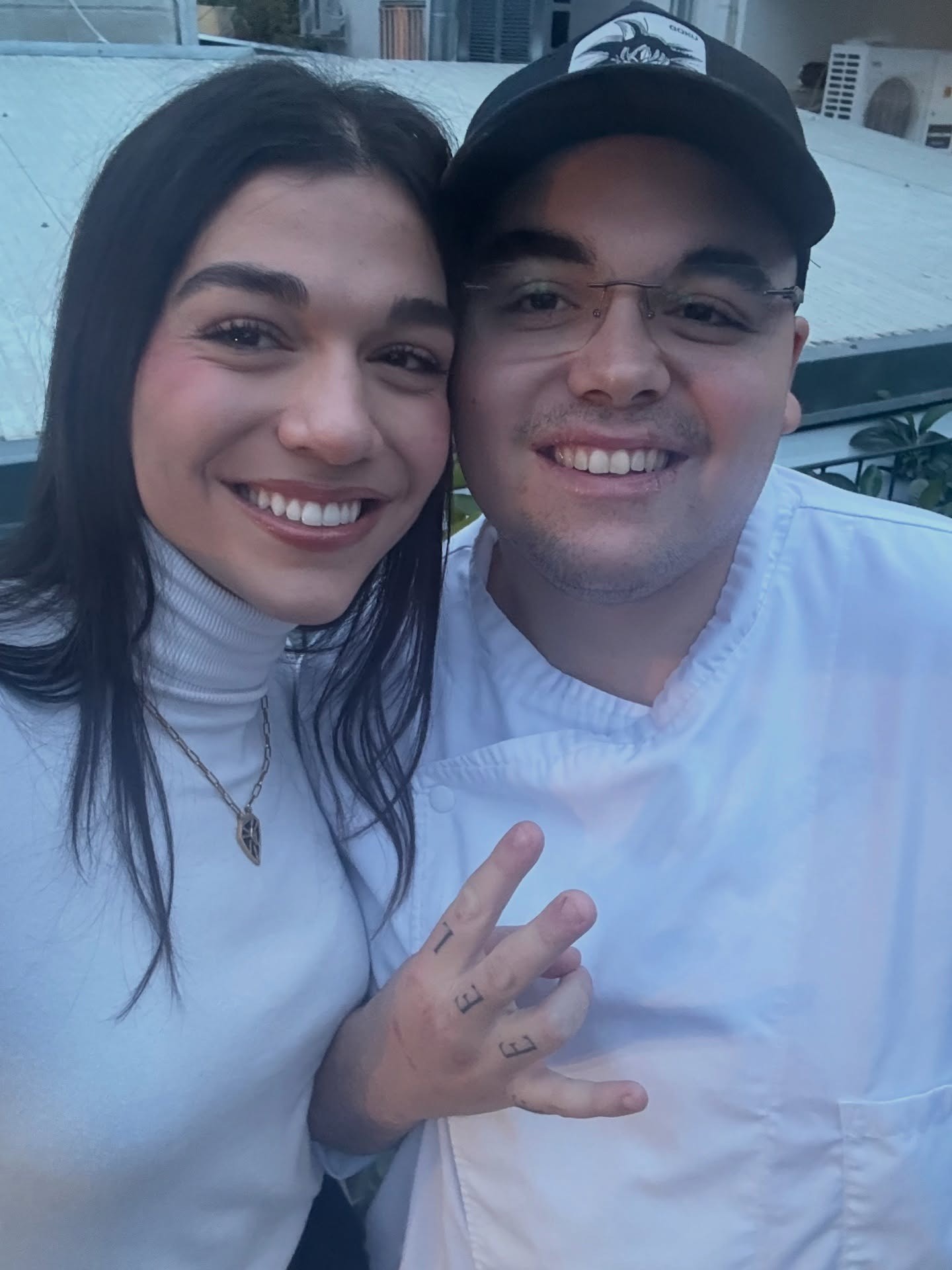 Η Μελίνα Νικολαΐδη με τον αδελφό της, Γιώργο Νικολαΐδη