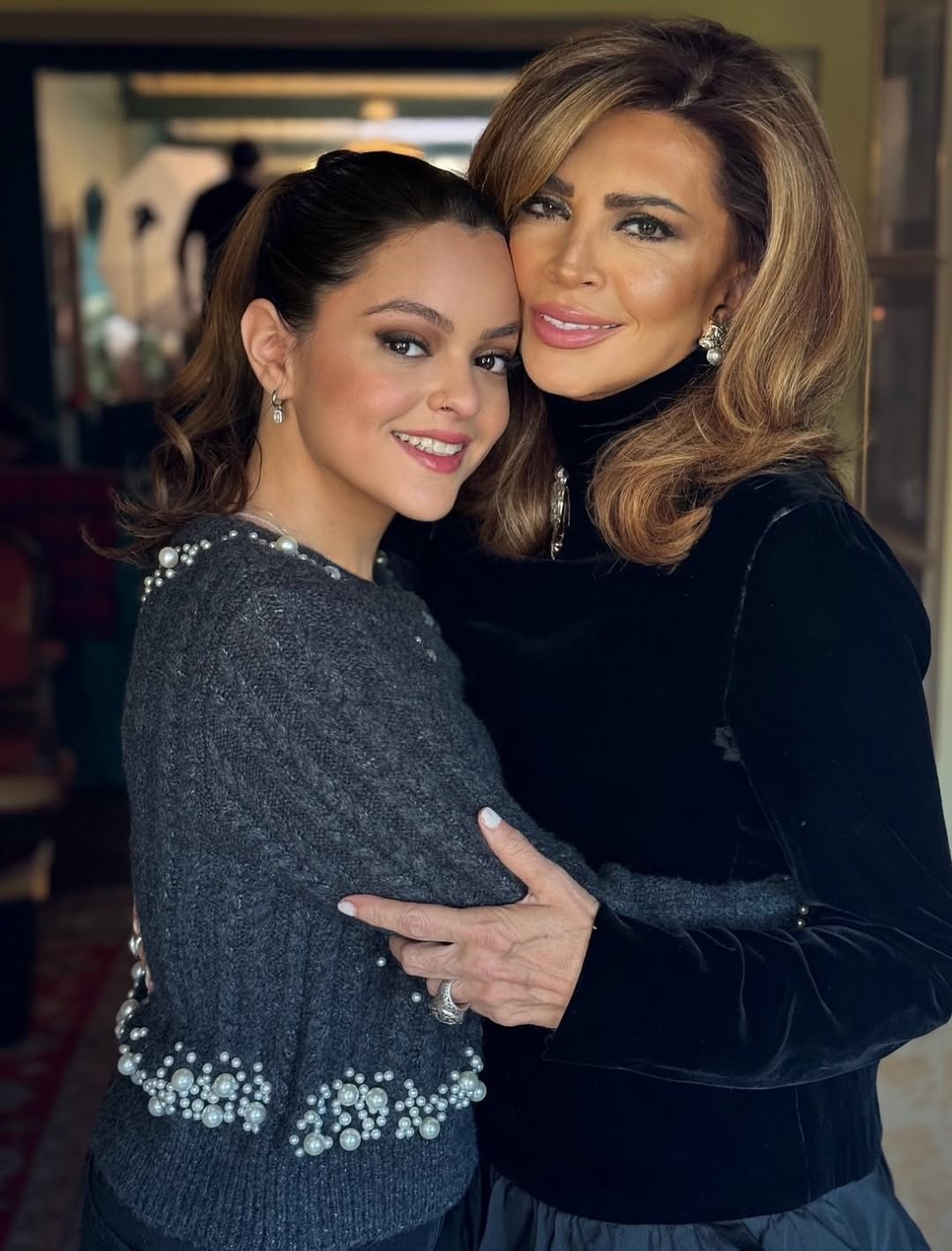 Η Μιμή Ντενίση με την κόρη της