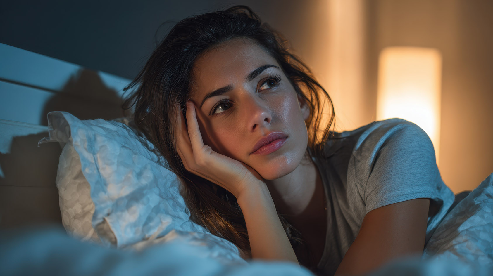 Νέα γυναίκα δεν μπορεί να κοιμηθεί