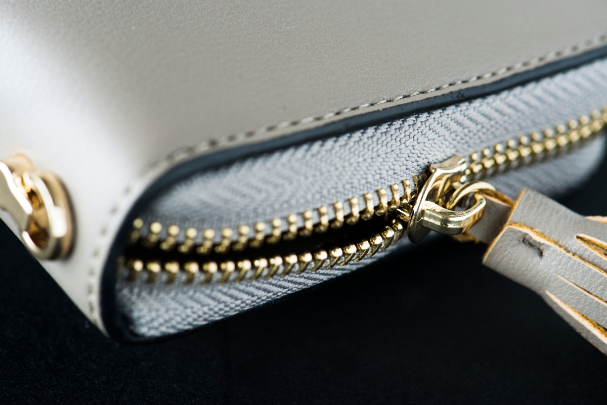 Φερμουάρ σε πορτοφόλι