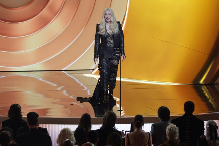 Η Cher στη σκηνή των 68ων Grammy Awards, 1 Φεβρουαρίου 2026
