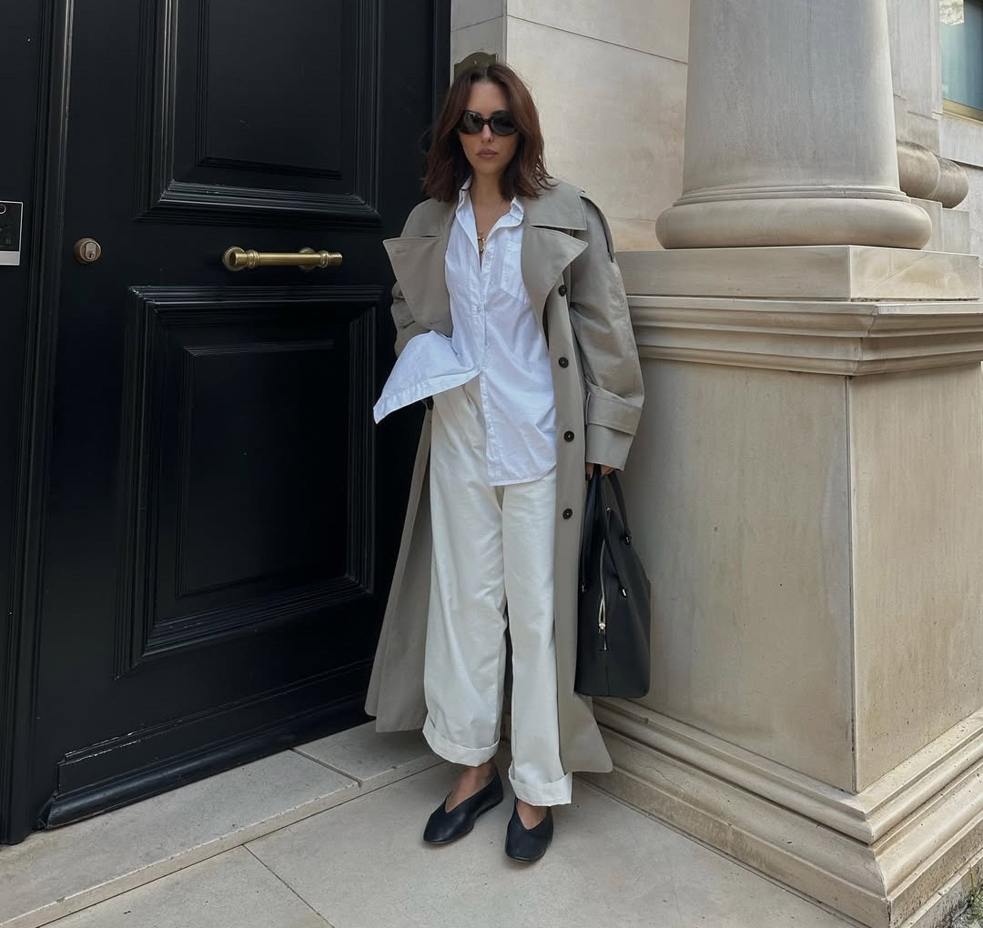 Débora Rosa με V-cut-flats