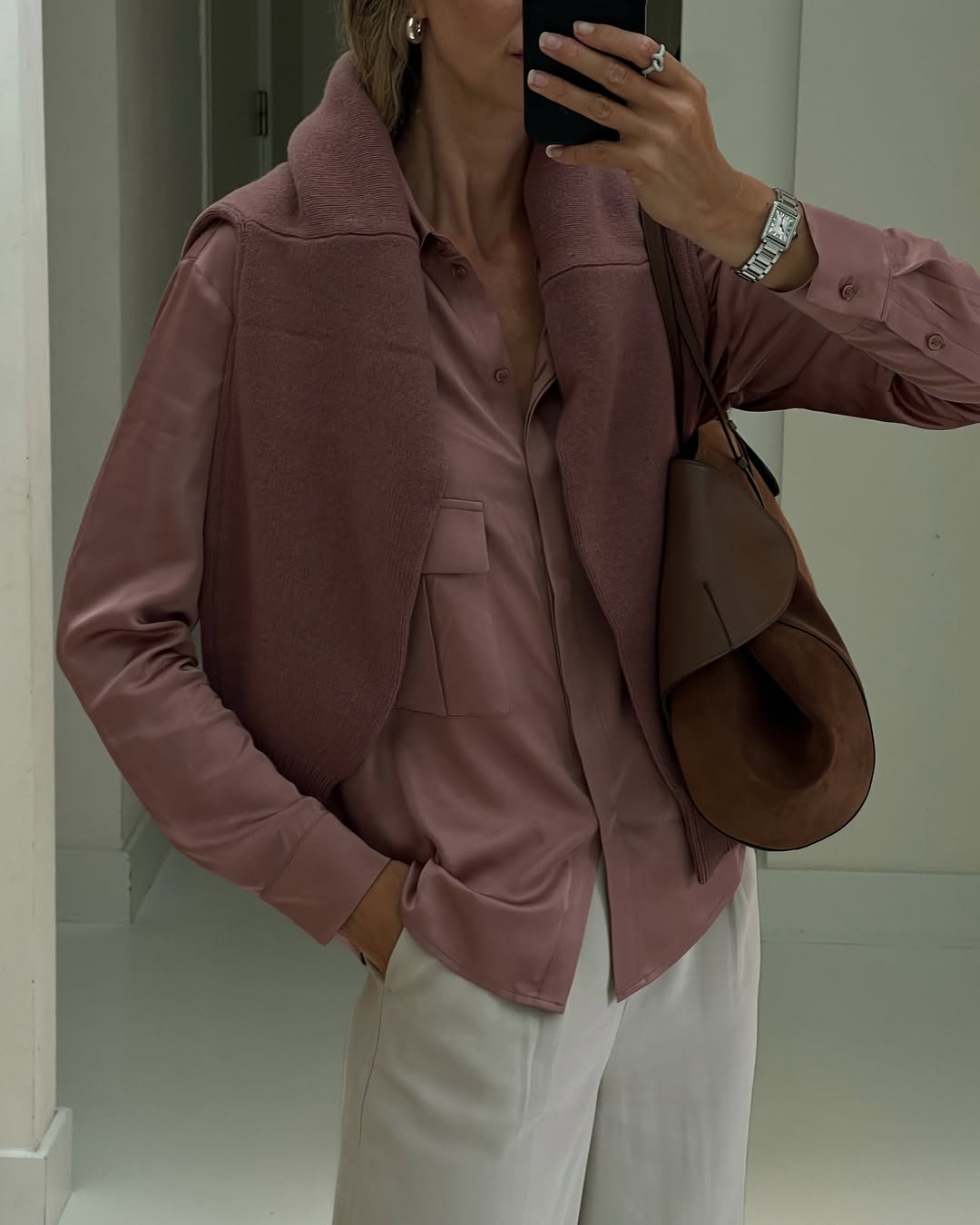 Gwyneth & Kate η matcjy εμφάνισή τους επισφράγισε τη φιλία τους. Το dusty rose είναι η τέλεια εναλλακτική για όποια βαρέθηκε το κλασικό λευκό ή το nude.