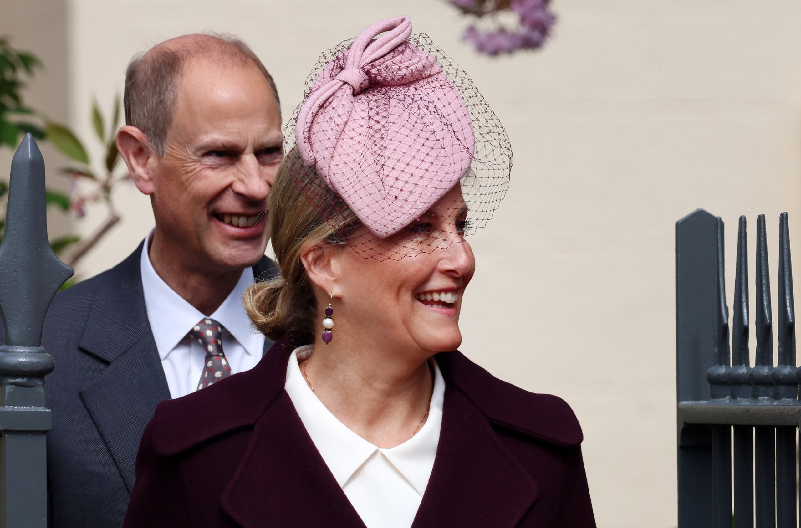 H δούκισσα Sophie του Εδιμβούργου και ο πρίγκιπας Edward, δούκας του Εδιμβούργου, μετά την πασχαλινή λειτουργία στο Κάστρο του Ουίνδσορ, 20 Απριλίου 2025