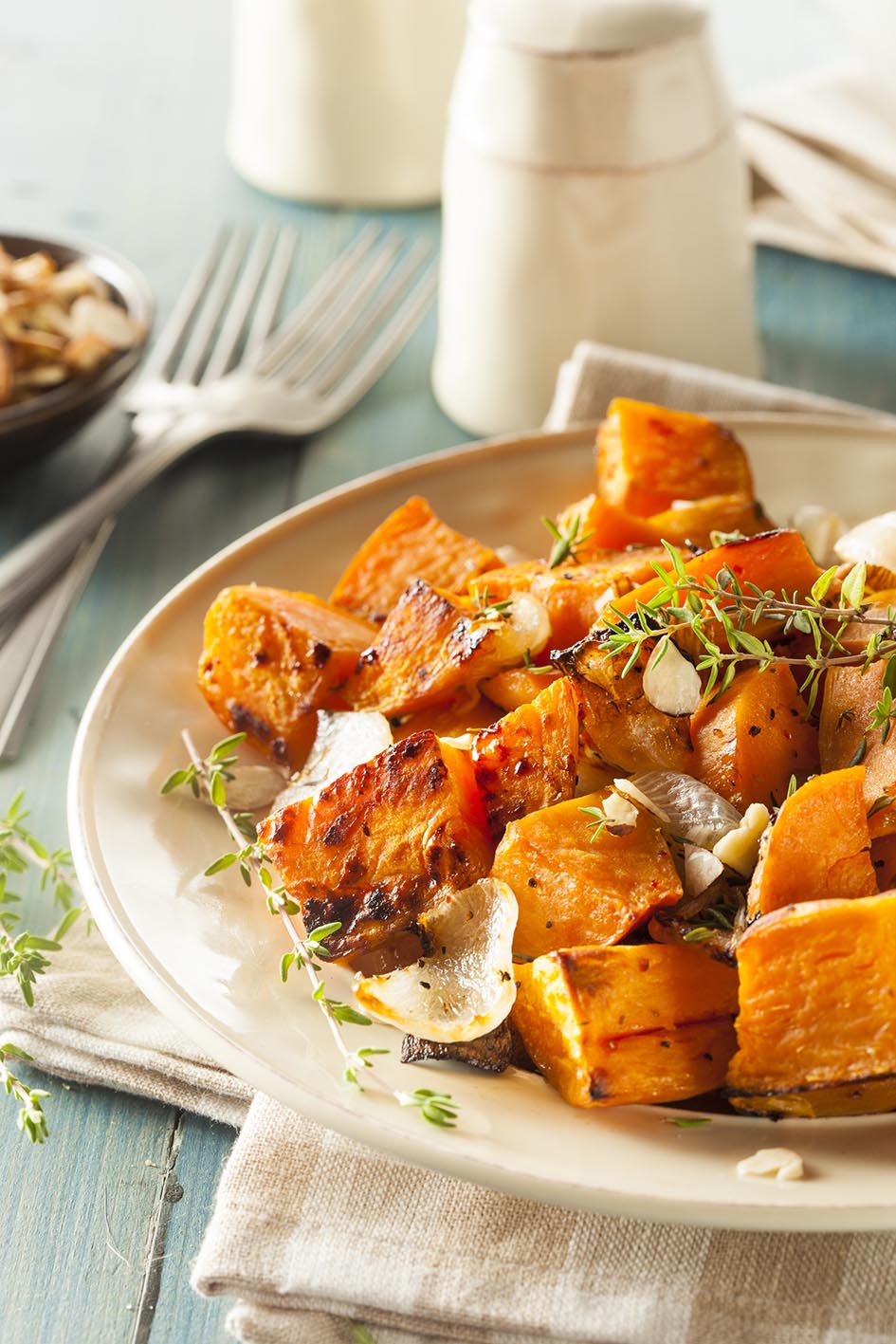 Γλυκοπατάτα με κρεμμύδια και μυρωδικά