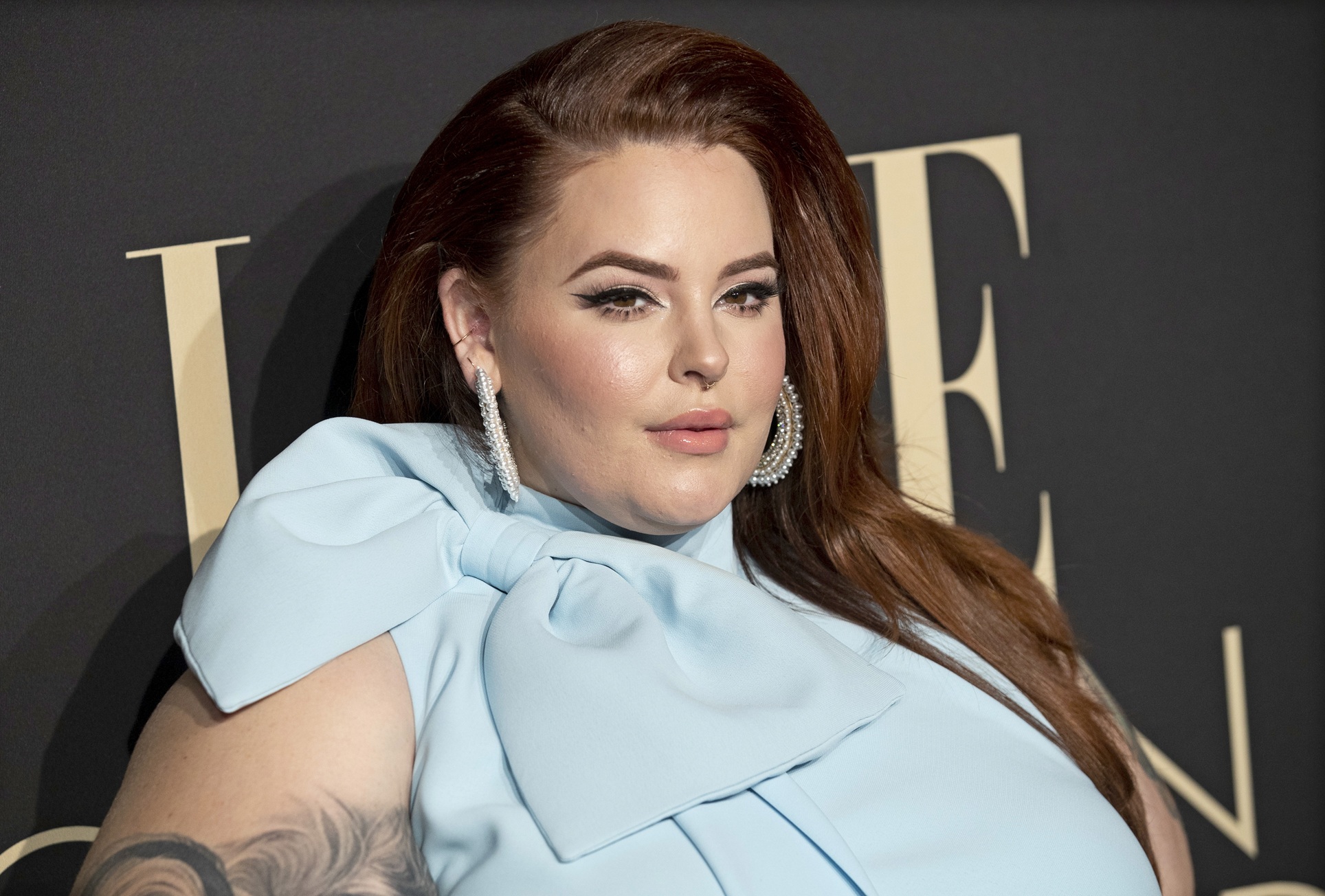 H Tess Holliday ποζάρει στο κόκκινο χαλί στην εκδήλωση 26η ELLE Women in Hollywood Celebration, στο Μπέβερλι Χιλς, 14 Οκτωβρίου 2019