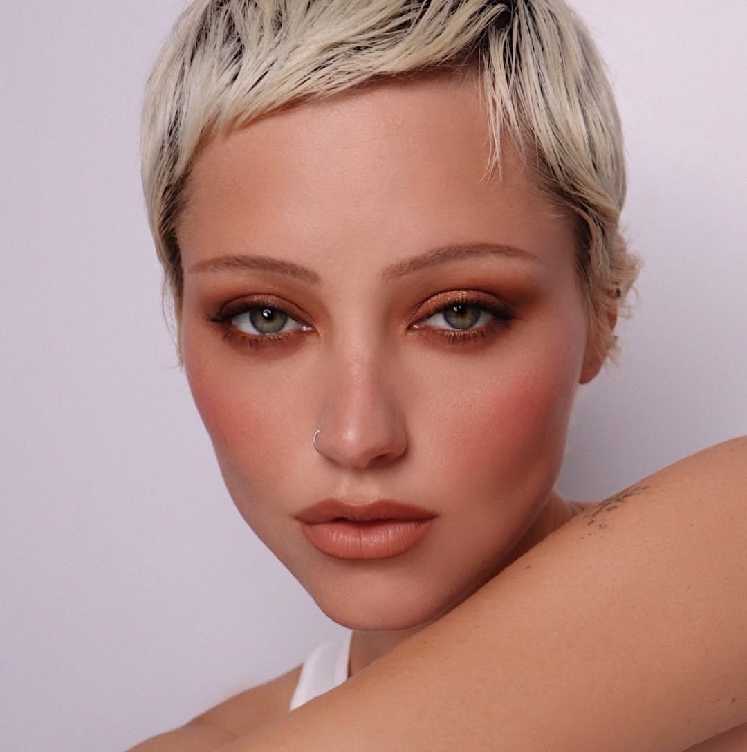 Μακιγιάζ με ροδακινί και θερμούς τόνους