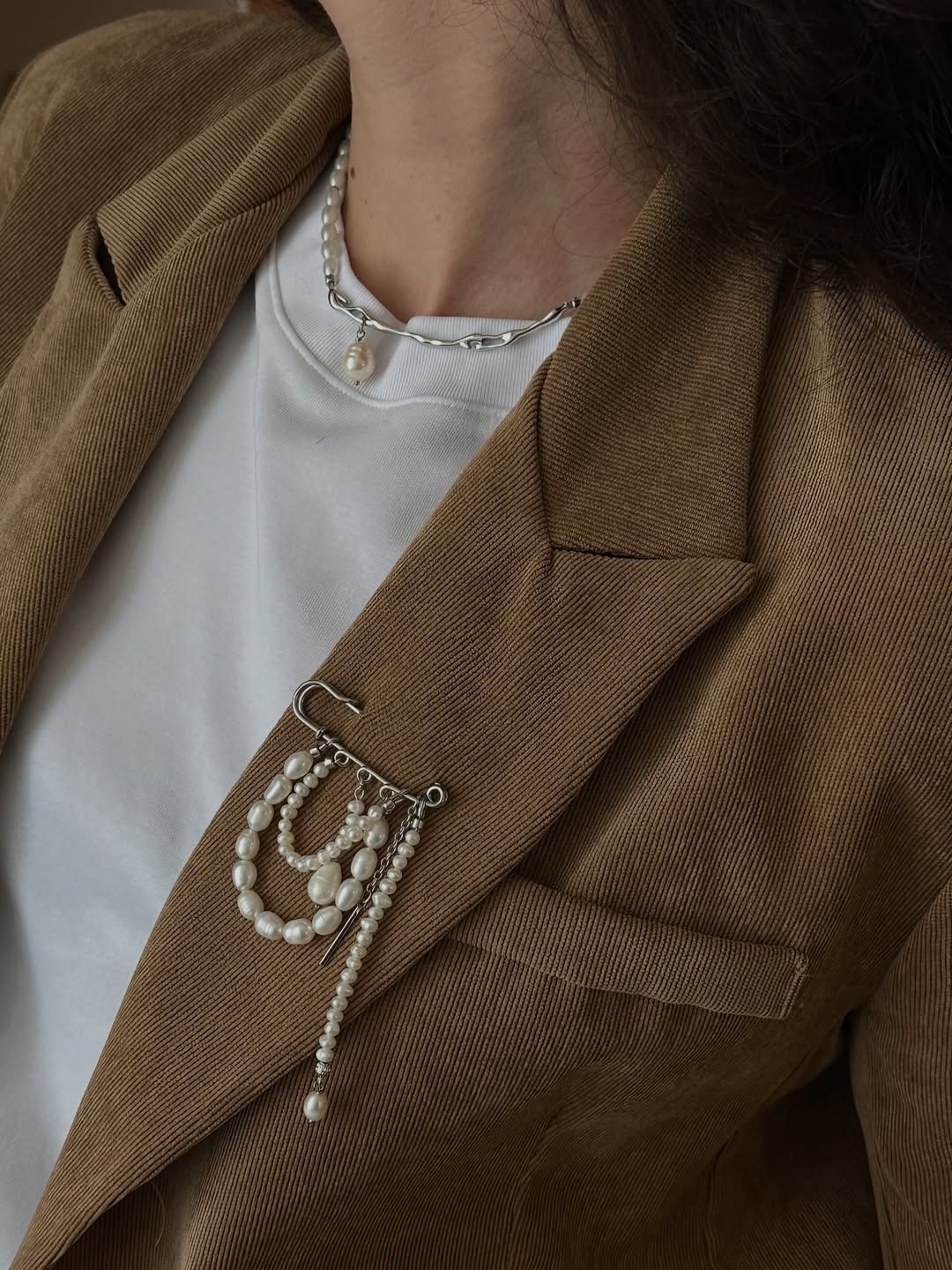 Καρφίτσα στο πέτο του σακακιού