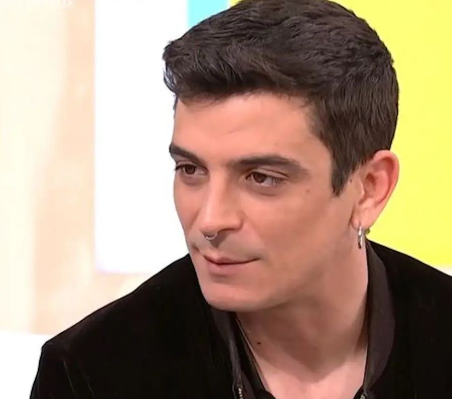 Ο Νικολάκης Ζεγκίνογλου μιλά για την παράσταση που συμμετέχει