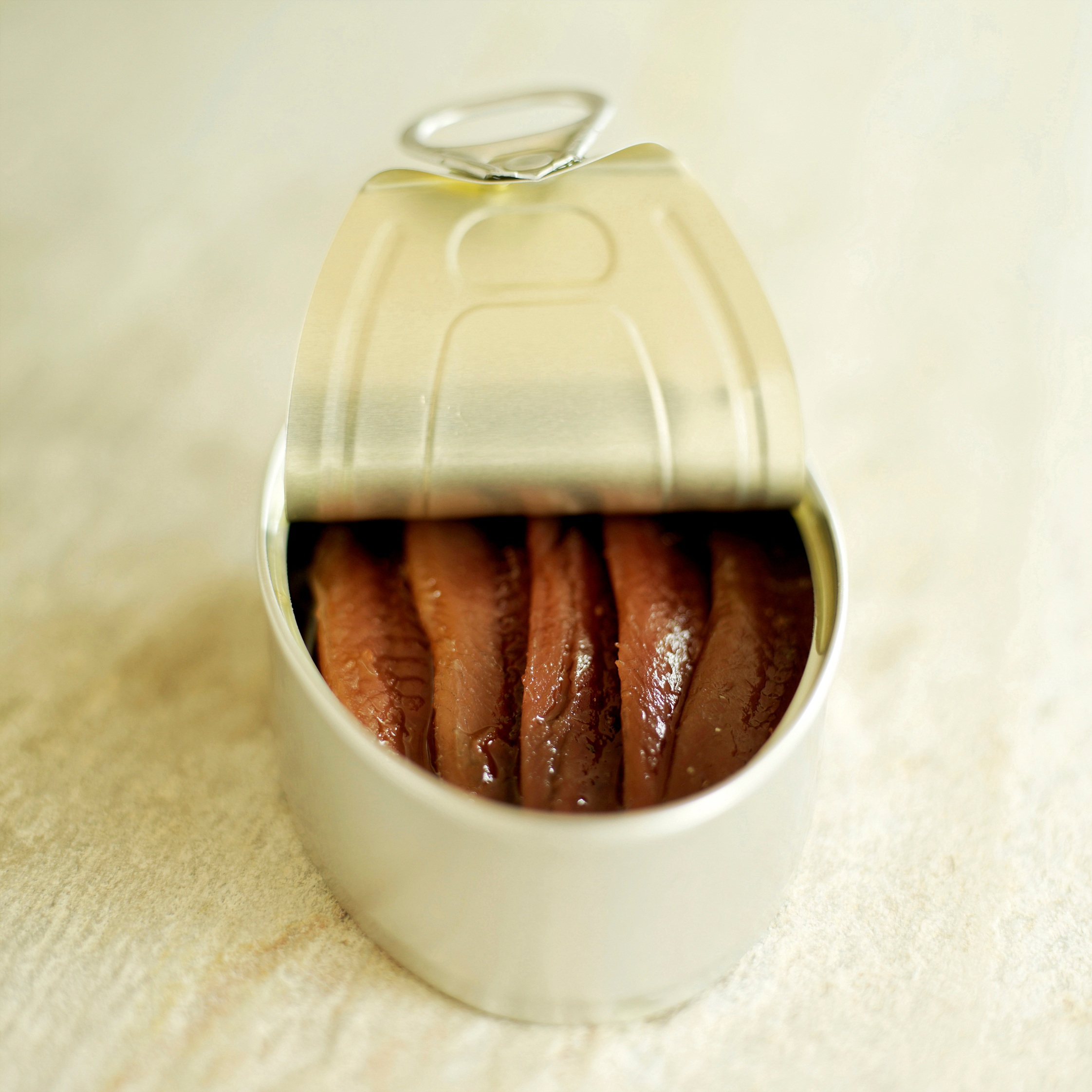 Οι αντσούγιες σε κονσέρβα κάνουν θαύματα για το έντερο