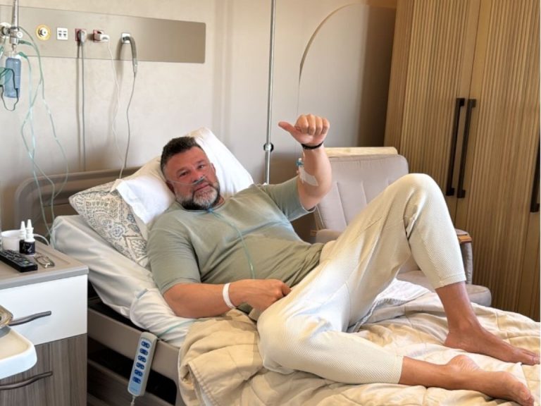 Ο Κώστας Σόμμερ στο νοσοκομείο