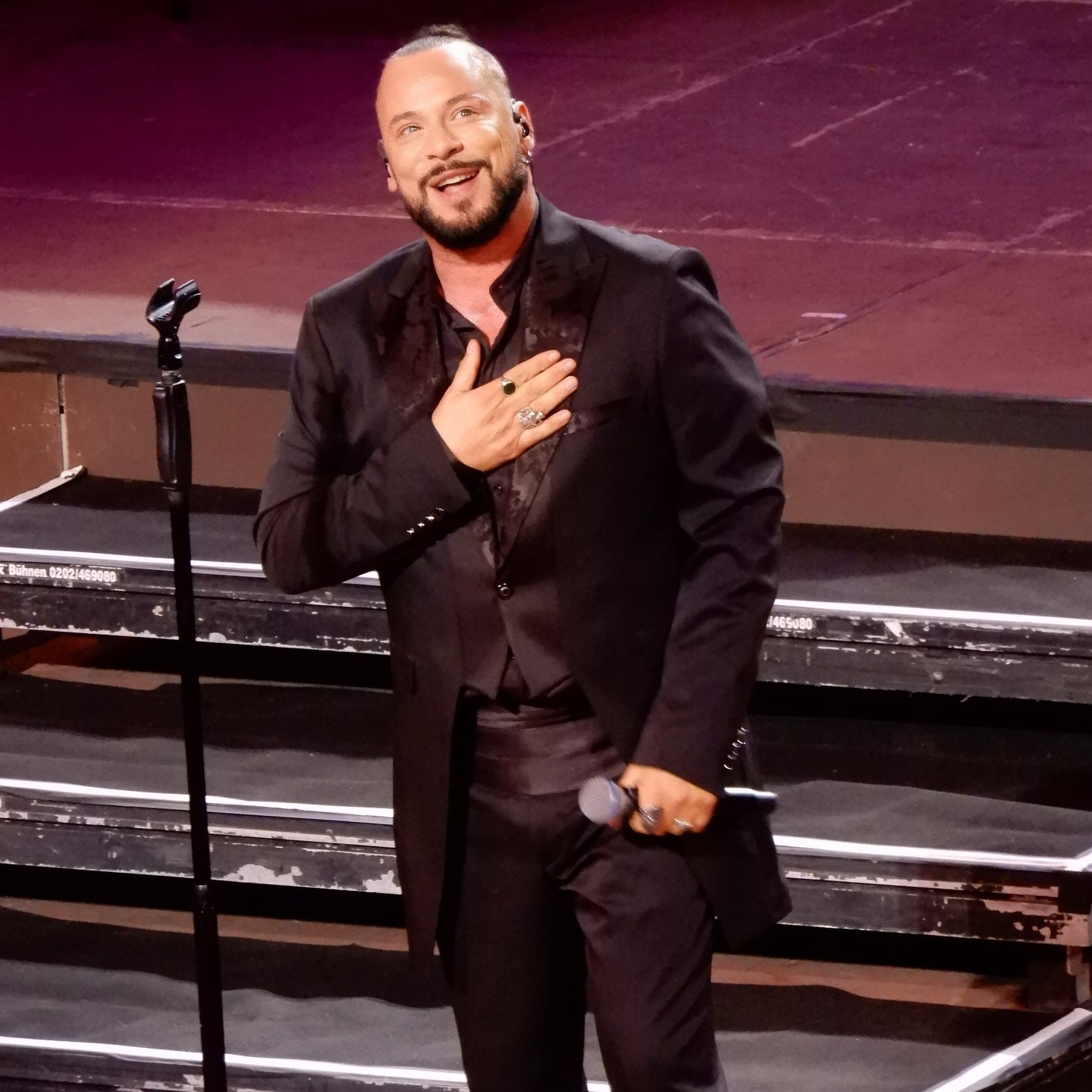 Ατύχημα για τον Χρήστο Δάντη: Μπαίνει στο χειρουργείο - Ακυρώνονται οι εμφανίσεις του