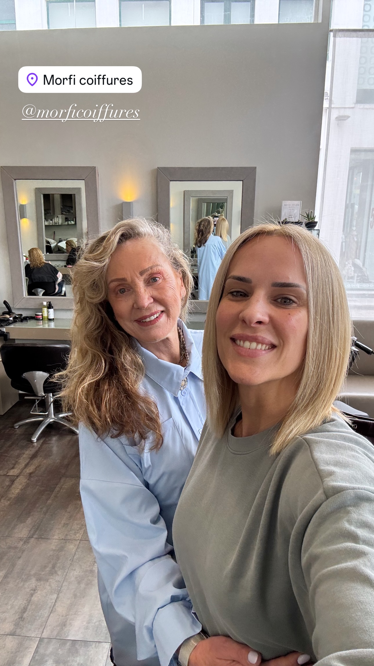 Η Έλενα Ασημακοπούλου στο κομμωτήριο