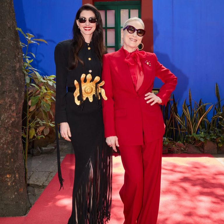 Οι Anne Hathaway και Meryl Streep στο Μεξικό κατά το press tour του The Devil Wears Prada 2.