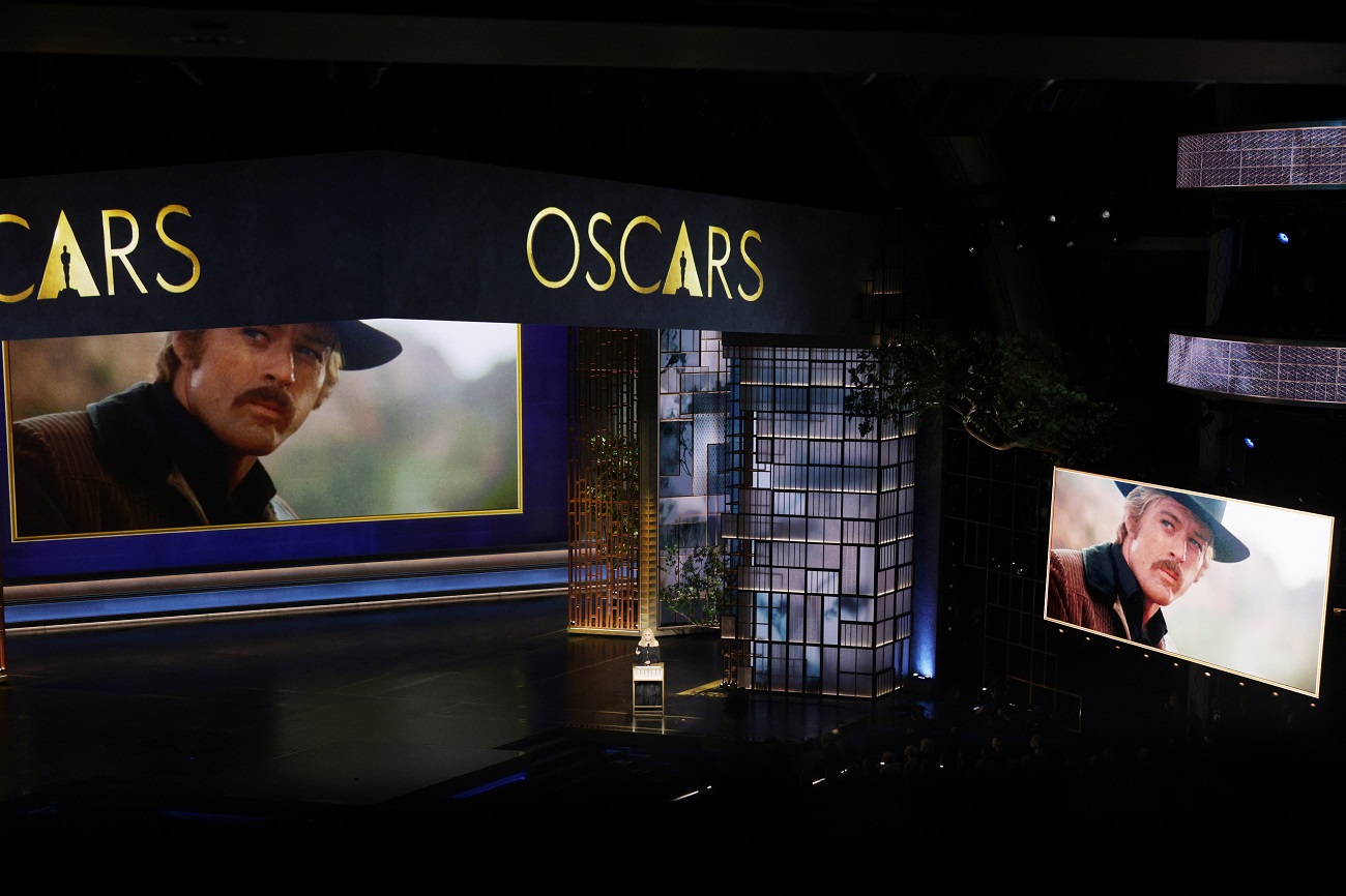 H Barbra Streisand στο συγκινητικό αφιέρωμα στον Robert Redford στη σκηνή των Όσκαρ, 15 Μαρτίου 2026