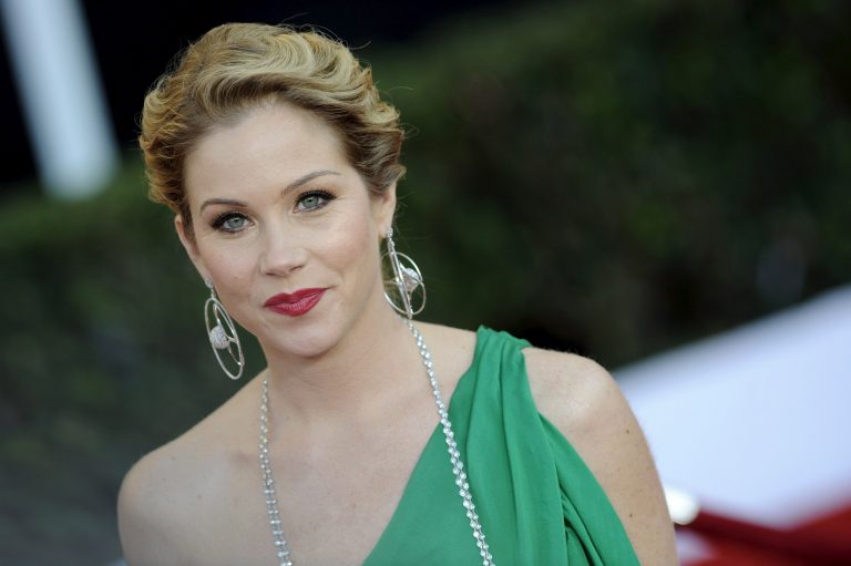 Η Christina Applegate στα 15α Screen Actors Guild Awards που διοργανώθηκαν στο Shrine Auditorium του Λος Άντζελες, 25 Ιανουαρίου 2009