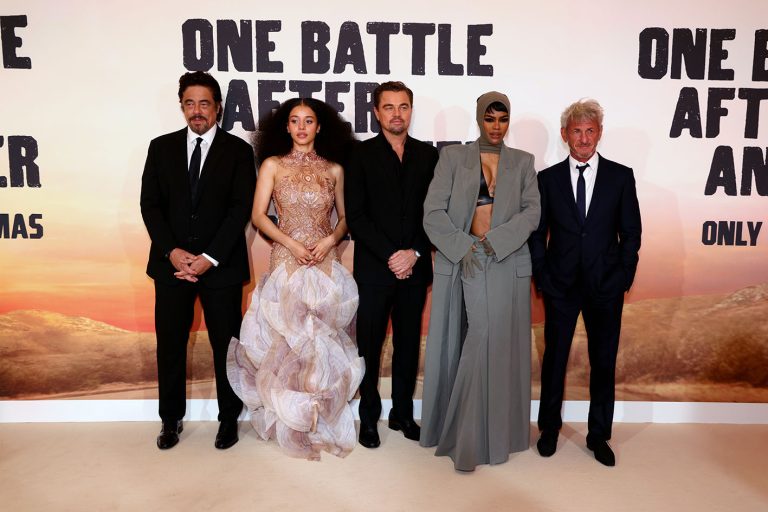 Oι Benicio del Toro, Chase Infiniti, Leonardo DiCaprio, Teyana Taylor και Sean Penn στην πρεμιέρα της ταινίας "One Battle After Another" στο Λονδίνο στην πλατεία Leicester στις 16 Σεπτεμβρίου 2025.