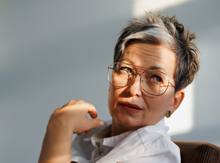 Γυναίκα με διαίσθηση