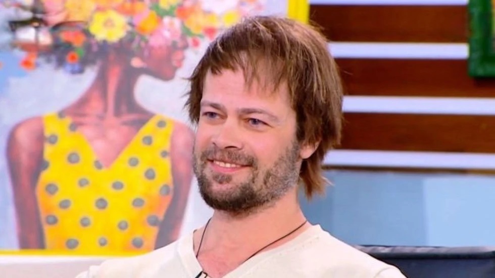 O Άρης Κόντος ήταν καλεσμένος στην εκπομπή "Πρωινό" τη Δευτέρα 23 Μαρτίου. Ο ηθοποιός και σωσίας του Brad Pitt μίλησε τόσο για τη σχέση του με τον διάσημο σταρ όσο και για τη συνεργασία τους στα γυρίσματα της νέας ταινίας «The Riders