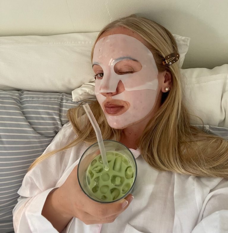 Βραδινή ρουτίνα περιποίησης μαλλιών