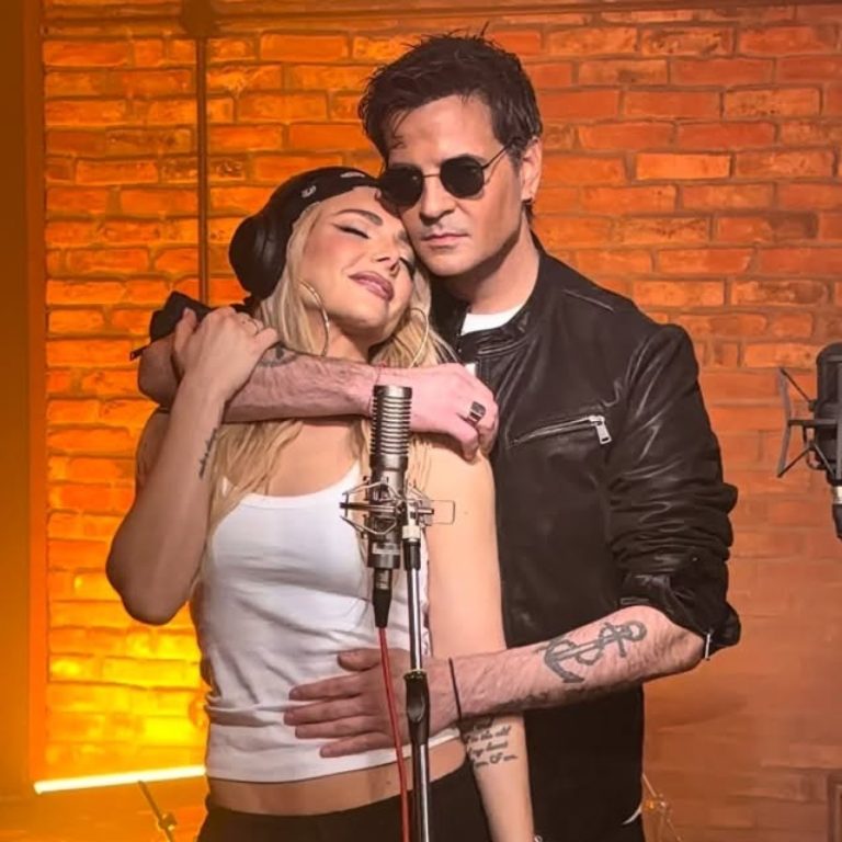 Ο Νίνο αγκαλιά με τη Josephine