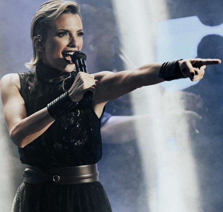 Η τραγουδίστρια Κατερίνα Λιόλιου