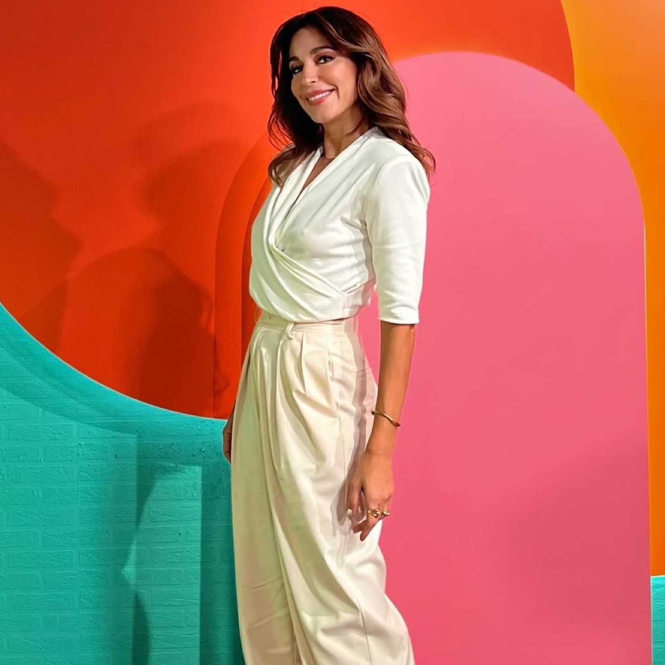 Η Κατερίνα Παπουτσάκη ντυμένη στα λευκά