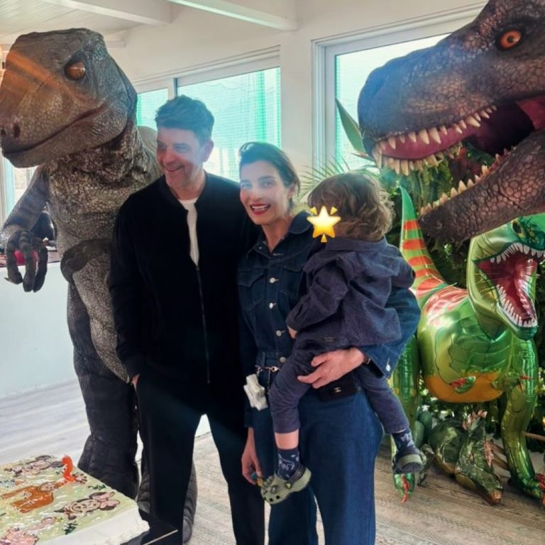 Η Αντιγόνη Κουλουκάκου και ο Νίκος Ράικος στα γενέθλια του γιου τους