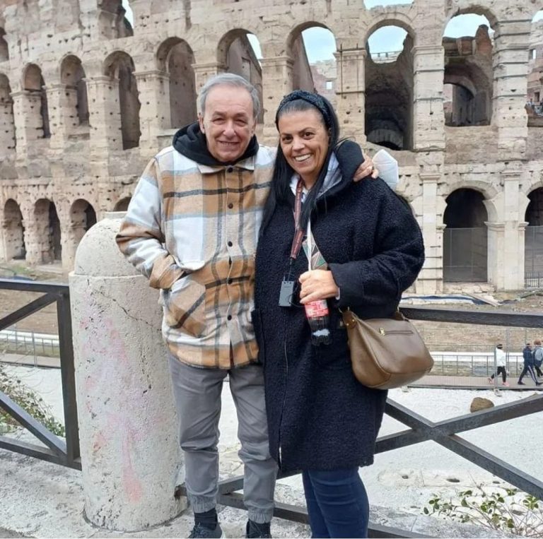 Ο Ανδρέας Μικορύτσικος με τη σύντροφό του Ελένη Μαστραγγελή