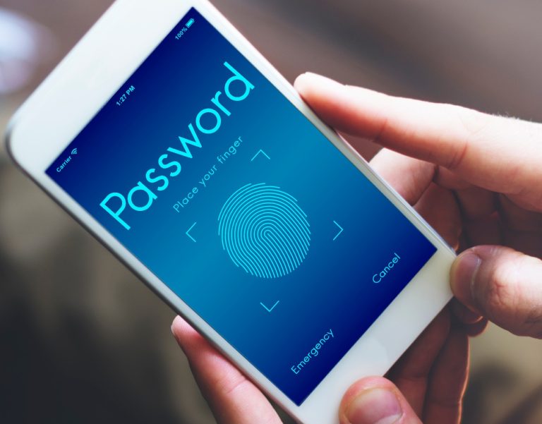 Password και Touch ID σε κινητό τηλέφωνο