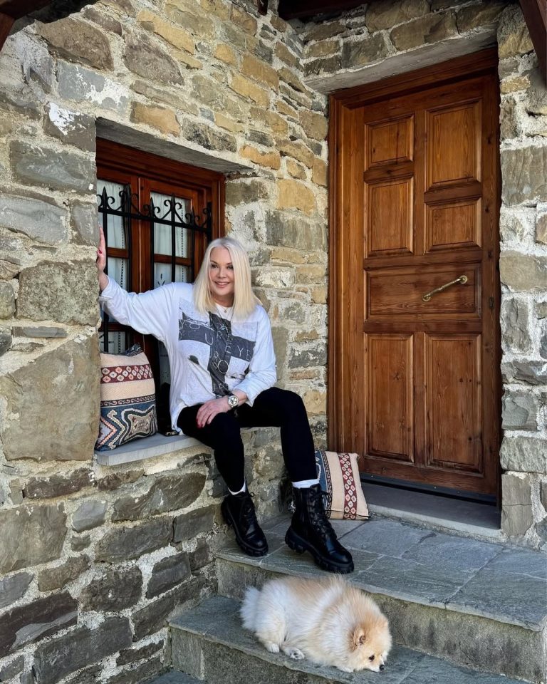 Ρούλα Κορομηλά