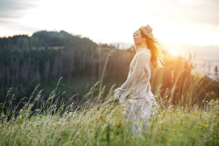 Γυναίκα στη φύση
