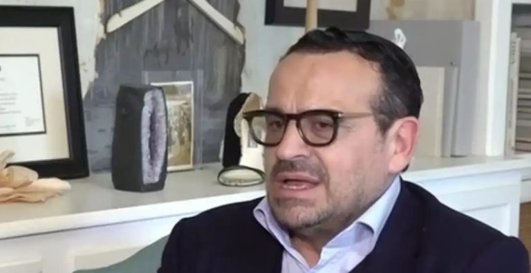 Ο Βασίλης Ζούλιας για τη συνεργασία του με τη Βίκυ Καγιά και την Κατερίνα Καινούργιου.