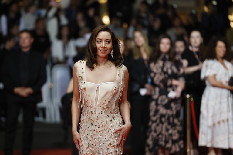 H Aubrey Plaza στην πρεμιέρα του "Honey Don't!" στο πλαίσιο του 78ου Φεστιβάλ Καννών, 23 Μαΐου 2025