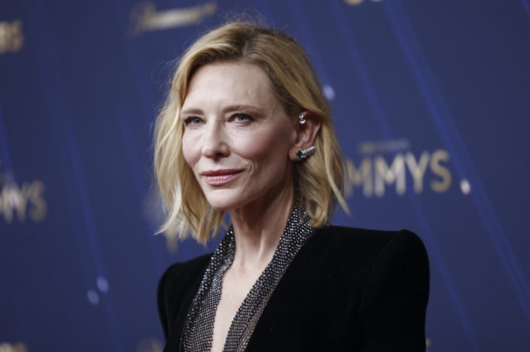 H Cate Blanchett στα 77α Emmy Awards στο Peacock Theater στο Λος Άντζελες, 14 Σεπτεμβρίου 2025