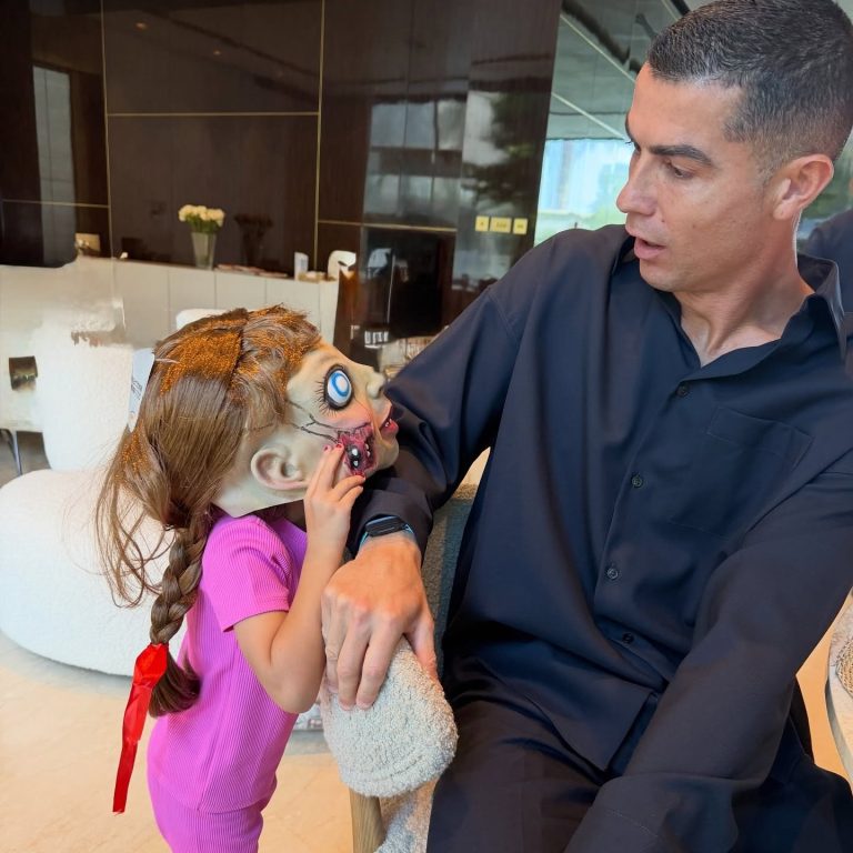 Ο Cristiano Ronaldo με την κόρη του, Bella.