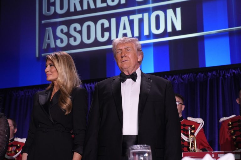 Η Melania Trump και ο Donald Trump στο δείπνο της Ένωσης Ανταποκριτών του Λευκού Οίκου στην Ουάσινγκτον, 25 Απριλίου 2026