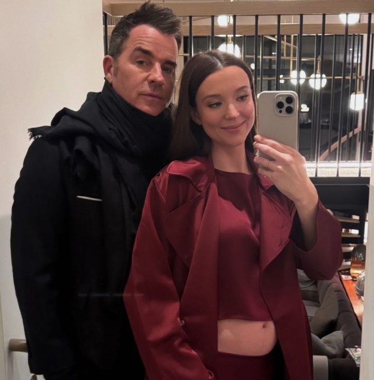 O Justin Theroux με τη σύζυγό του