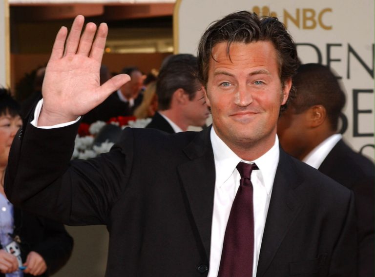 O Matthew Perry στις 59ες Χρυσές Σφαίρες, 20 January 2002