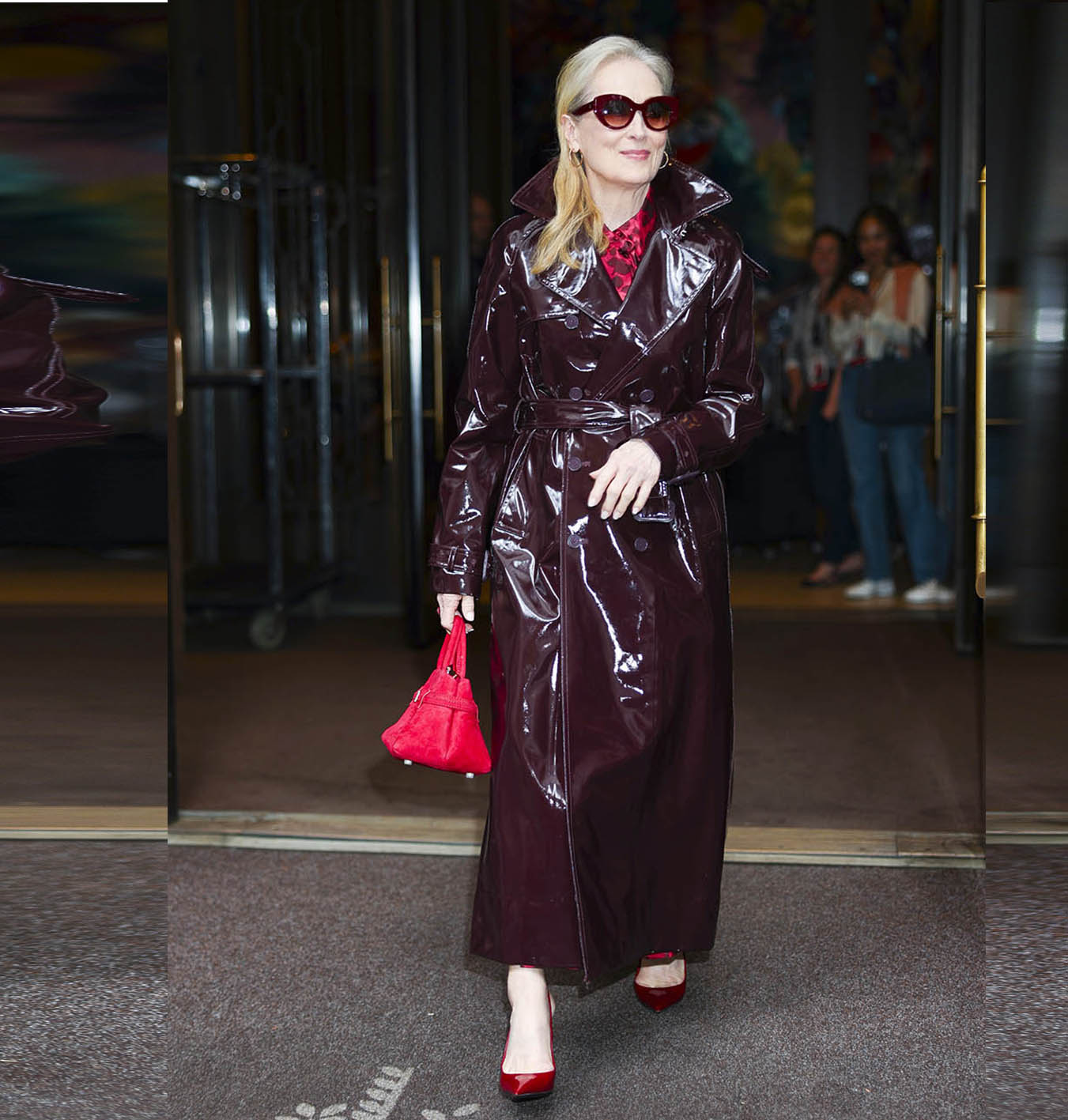 H Meryl Streep με κόκκινα αξεσουάρ, στις 17 Απριλίου 2026 στη Νέα Υόρκη.