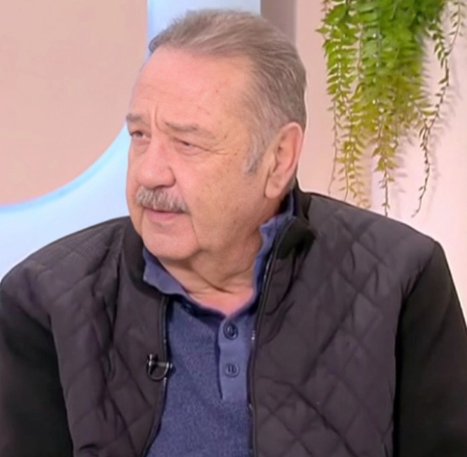 Ο Τάσος Κωστής στην εκπομπή «Ζω καλά»