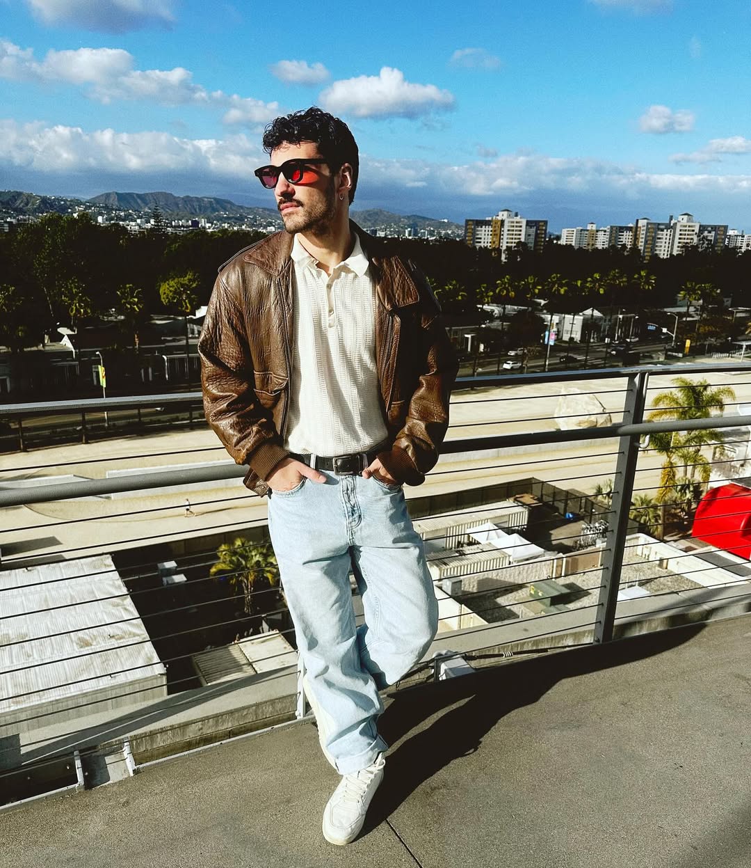 O Δημήτρης Τσίκλης αναφέρθηκε μεταξύ άλλων στην υποκριτική, στον πατέρα του και στη σχέση με τον εαυτό του