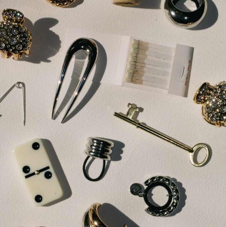 Αξεσουάρ μαλλιών