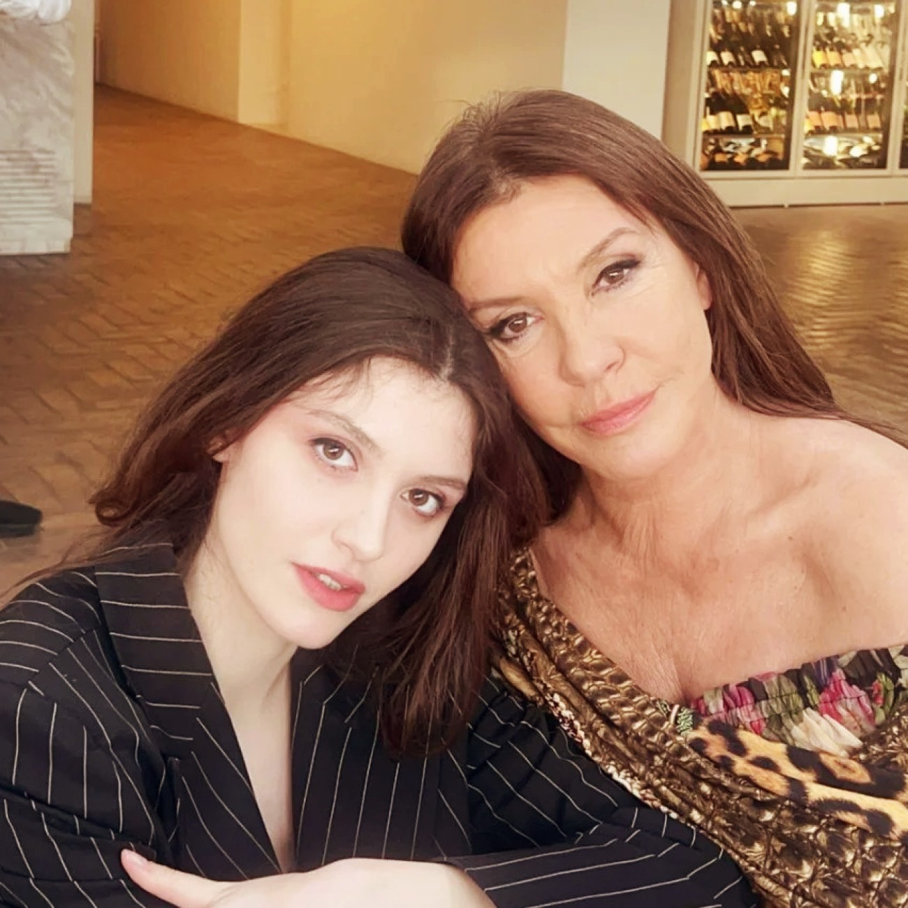 Η Βάνα Μπάρμπα με την κόρη της Φαίδρα