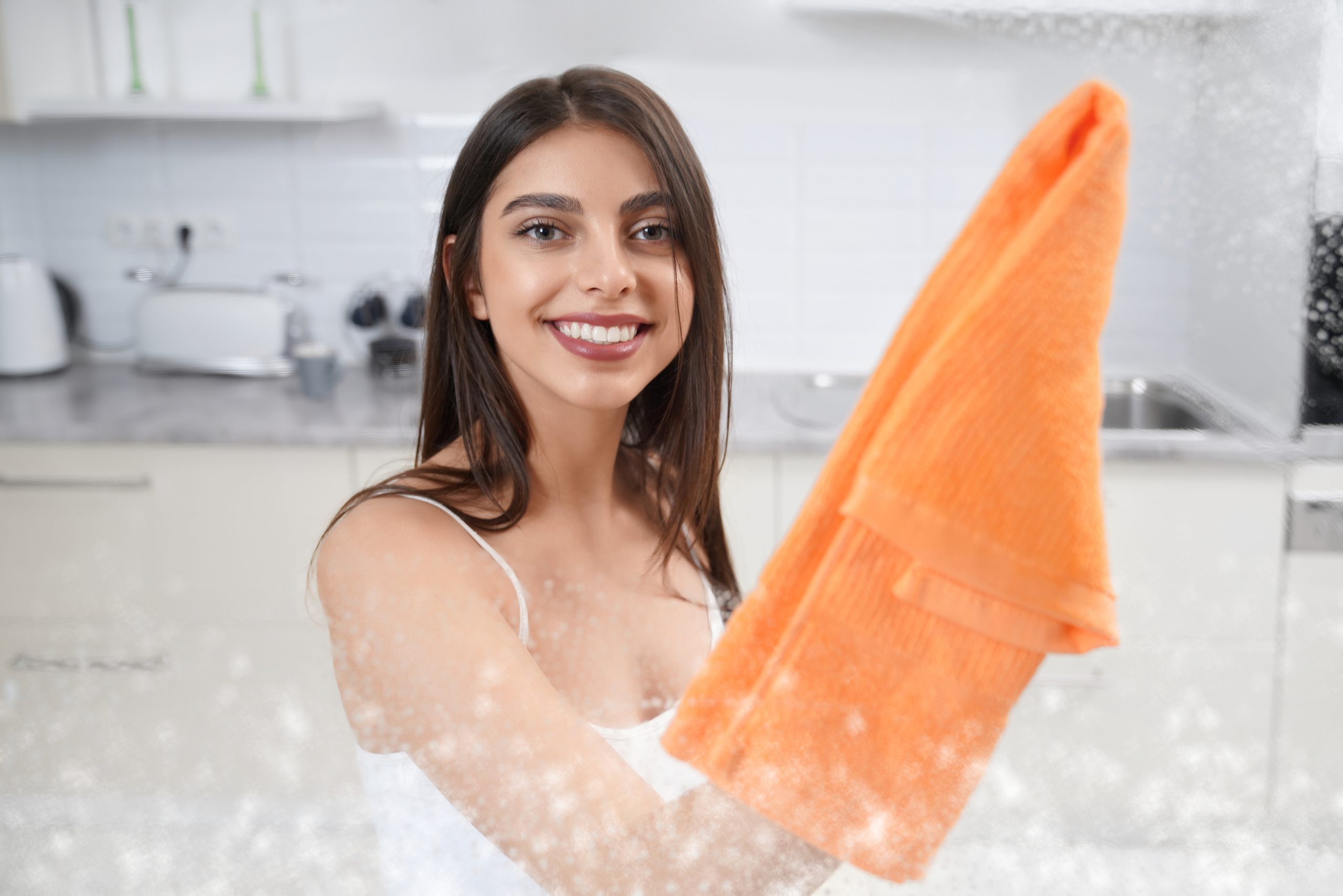 Ξέρετε πως η βρεγμένη πετσέτα μπορεί να βοηθήσει να απαλλαγείτε από τις οσμές μαγειρικής; Οι σεφ κάτι ξέρουν!