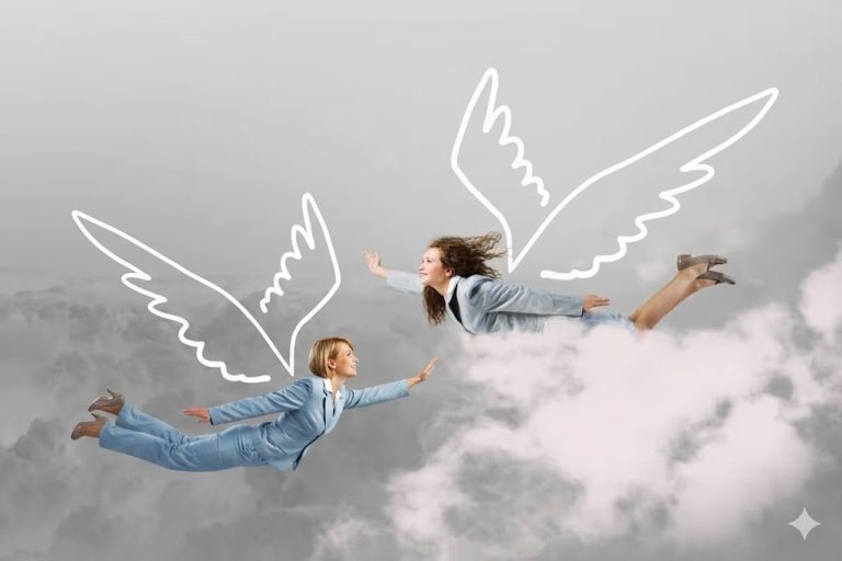 Γυναίκες με κουστούμι ίπτανται.